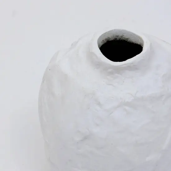 Decorative Handcrafted Ecomix Textured Vase In White Color {5}