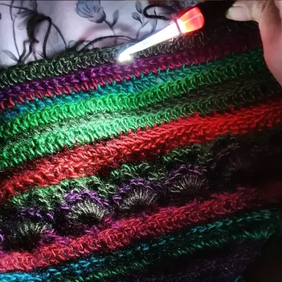 Lighted Crochet Hooks Complete Set 9/pkg - 9 pcs Light up Crochet Hook Set w/ 9 Extra Batteries &ndash; Crochet Lite Hooks {5}