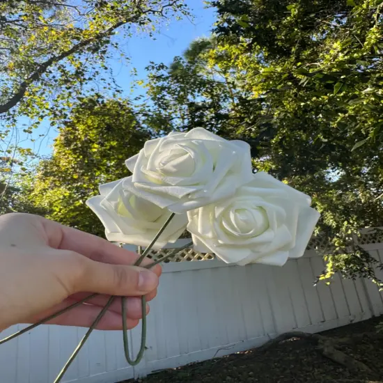 25pcs Fake Ivory White Roses Artificial Rose Heads with Stems Lifelike Foam Flowers DIY Wedding Bouquets Wedding Party Decor {4}