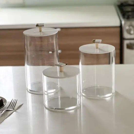 Cookie Jar with Gold Knob Handle {3}