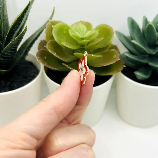 1, 4, 20 or 50 Pieces: Red and White Enamel Flower Charms {4}