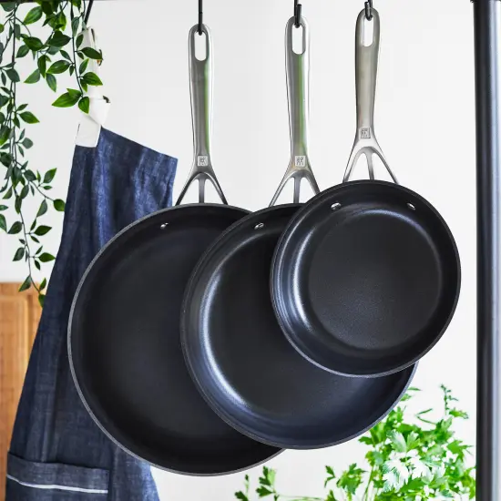 ZWILLING Motion Hard Anodized Aluminum Nonstick Fry Pans {5}
