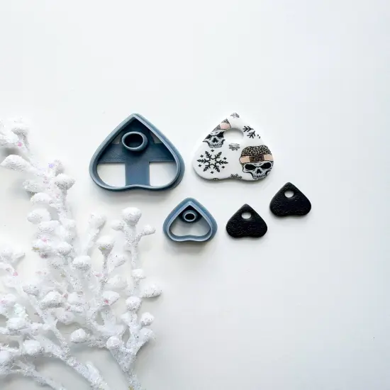 PLANCHETTE | DARK CHRISTMAS | CLAY CUTTER {1}