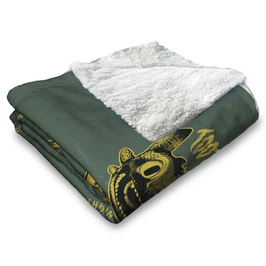 Universal How to Train Your Dragon Silk Touch Sherpa Throw Blanket Know Your Dragons {4}