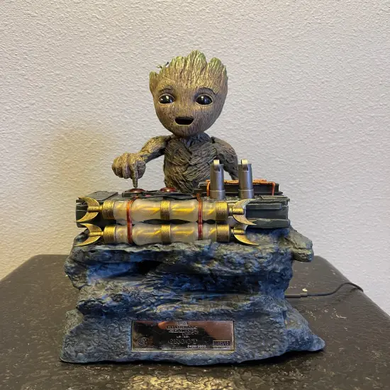 Guardians of the Galaxy Vol. 2 Baby Groot Master Craft Table Top Statue {3}