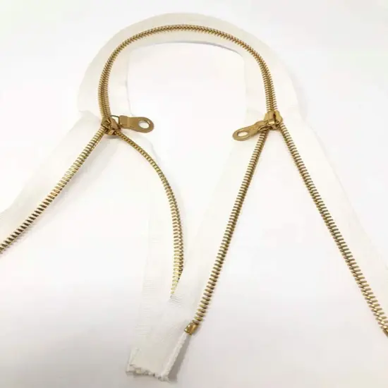 Zipper &ndash; White 8MM 27.5" Gold Teeth Two-Way Separating for Jackets {6}