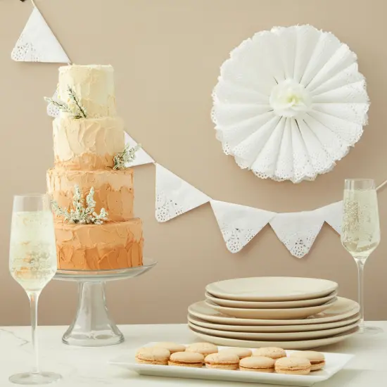 Lace Doilies Paper 250 Pack Set- Decorative Round Placemats Bulk, Table Runner, Cake Box Liners for Cakes, Desserts, Baked Treat Display, Ideal for Weddings, Tableware Decoration - White, 10.5 Inches {3}