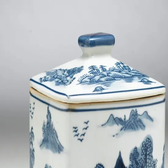 AA Importing 59756 7.5 Inch Blue & White Rectangular Jar {4}