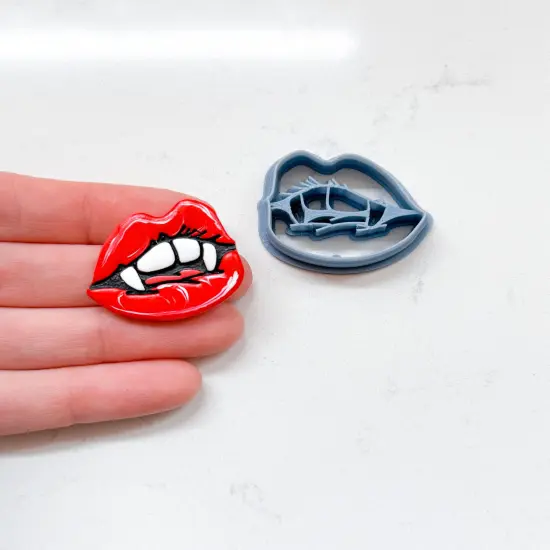VAMPIRE TEETH LIPS | HALLOWEEN 2025 | CLAY CUTTERS {3}