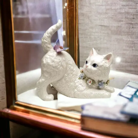 Ceramic Cat Playing with Butterfly Music Box, Home D&eacute;cor, Gift for Her, Gift for Mom, Kitchen D&eacute;cor, Cat Lovers Gift, Pet Loss Gift {2}