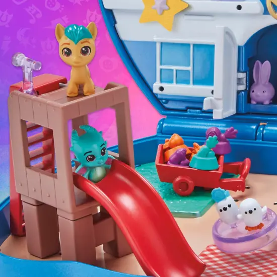 My Little Pony Mini World Magic Compact Creation Critter Corner Toy, Buildable Playset with Hitch Trailblazer Pony for Kids Ages 5 and Up {5}