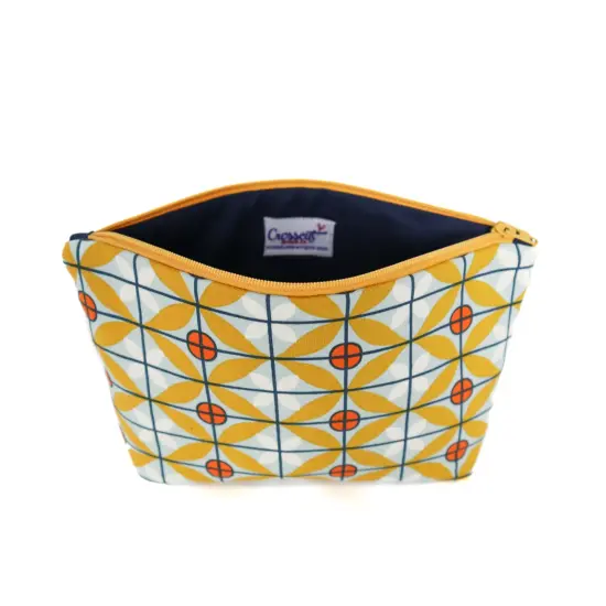 Crosscut Sewing Co.&reg; Zipper Pouch Sewing Project Kit for Beginners with Fabric, Instructions and Video Tile {5}