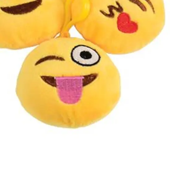 Emoji Clip Plush Includes 12 Units {3}