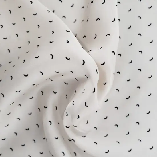 1 Yard Poly Dull Satin Beige/Black Woven Fabric, 57/58&Prime; Wide {1}