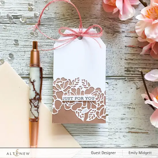 Terrific Tags Die Set {4}