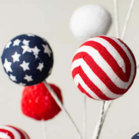 26" Stars & Stripe Ball Spray: RWB {2}