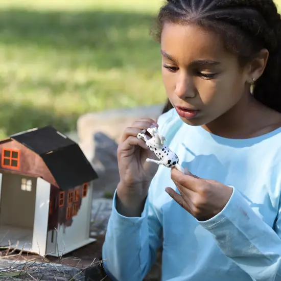 Breyer Horses Stablemates Series - Paint Your Own Barn and Horse {6}