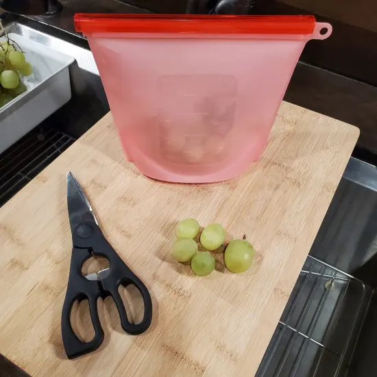 7Penn Silicone Food Storage Bag 500mL and 1000mL - 2pk Red Reusable Food Bags {7}