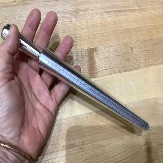 Metal Ring Sizer Measuring Tool &ndash; Ring Gauge for Men & Women, Accurate Jewelry Sizing Tool for Measuring Finger Sizes {3}