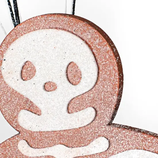 19" Skeleton Cookie Spray {3}