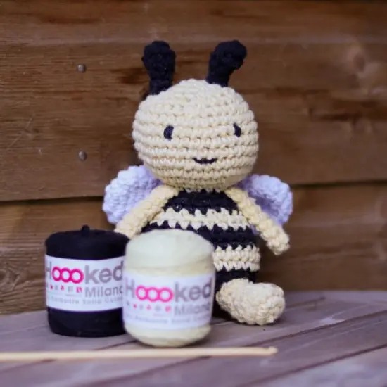 DIY Crochet Kit Honey Bee PAK279 {2}