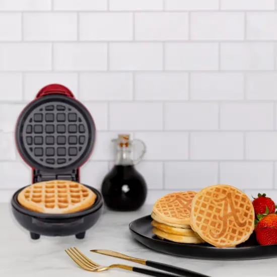Uncanny Brands Alabama Crimson Tide Mini Waffle Maker {2}