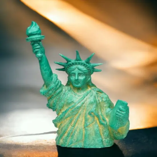 Ceramic Statue of Liberty Nightlight, Democracy and Freedom, Patriot Gift, Home Decor, Bedroom Decor {1}