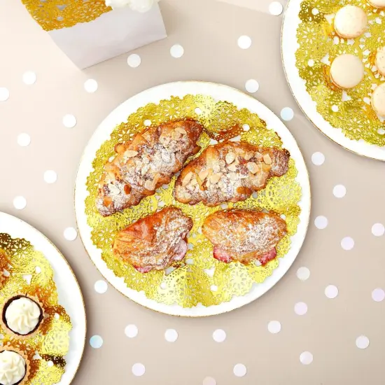 Juvale 60 Pack Gold Doilies, 12 inch Round Medallion-Style, Disposable Placemats for Party Table Decorations {2}