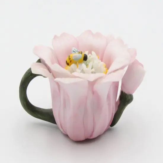 Ceramic Mini Size Ceramic Daisy Flower Teapot with Bumblebee Figurine, Gift for Her, Gift for Mom, Tea Party D&eacute;cor, Caf&eacute; D&eacute;cor {3}