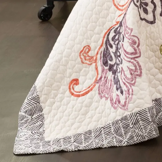 King Size Boho Quilt Set with Floral Pattern in Navy and Pastel {4}