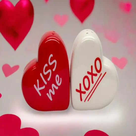 Ceramic Kiss Me And XOXO Heart Shaped Salt And Pepper, Gift for Her, Gift for Mom, Kitchen D&eacute;cor, Valentine&rsquo;s Day D&eacute;cor, Romantic D&eacute;cor {1}