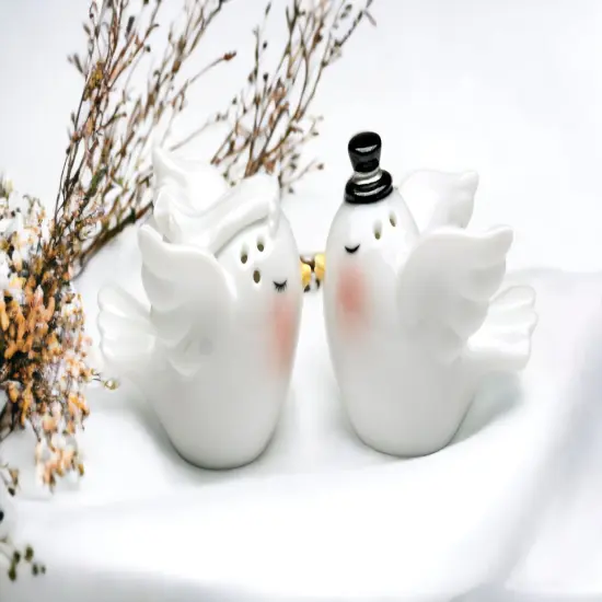 Bride and Groom Dove Birds Salt & Pepper Shakers, Wedding D&eacute;cor or Gift, Wedding Favor, Anniversary D&eacute;cor or Gift, Kitchen D&eacute;cor {2}