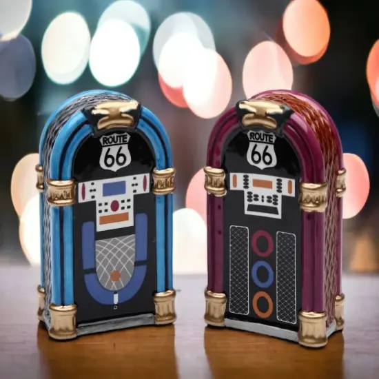 Ceramic Jukebox Salt & Pepper Shakers, Home D&eacute;cor, Gift for Him, Gift for Dad, Kitchen D&eacute;cor, Game Room Decor {1}