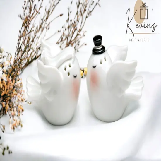 Bride and Groom Dove Birds Salt & Pepper Shakers, Wedding D&eacute;cor or Gift, Wedding Favor, Anniversary D&eacute;cor or Gift, Kitchen D&eacute;cor {1}