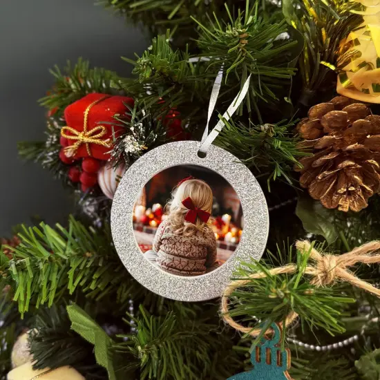 Wrapables Christmas Holiday Glittery Felt Photo Frame Ornaments (Set of 12), Red and Silver Circle {4}