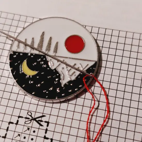 Day/Night Magnetic Needle Minder F07M10-2 Day/Night {3}