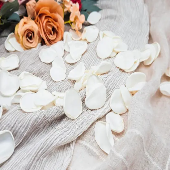 200Pcs Ivory Silk Rose Flower Petals for Valentaine's Day,Wedding Flower Girl {2}