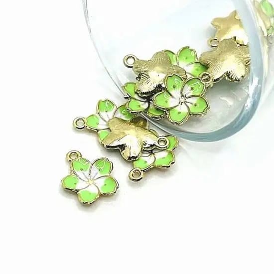 1, 4, 20 or 50 Pieces: Green and White Flower Charms {1}