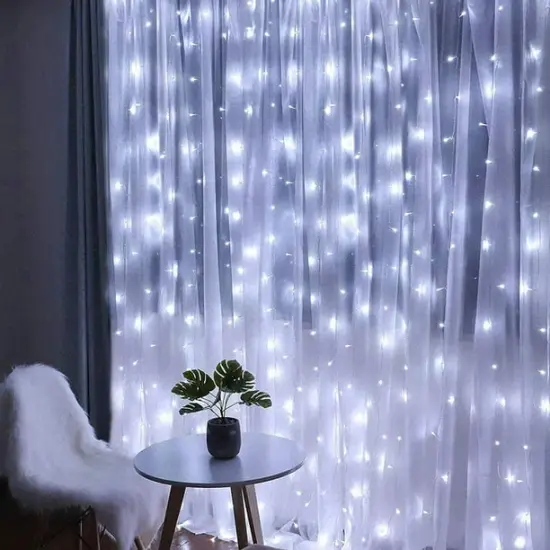 300 LED Curtain String Light w remote White {2}
