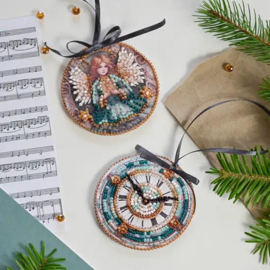 Bead Embroidery Kit Decoration - The spirit of the holiday {1}