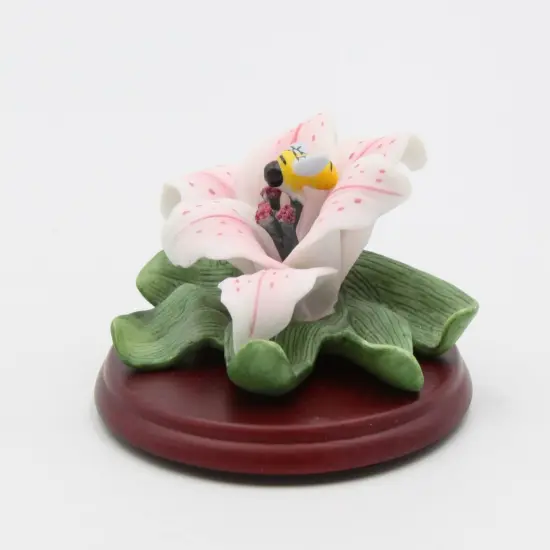 Ceramic Cala Lily Flower with Bumblebee Figurine on Wood Base, Home D&eacute;cor, Gift for Her, Gift for Mom, Nature Lover Gift {6}