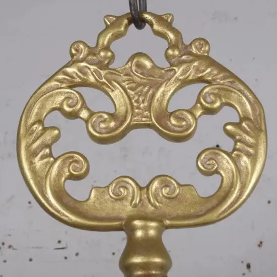 Gold Key Over Sized Statue {4}