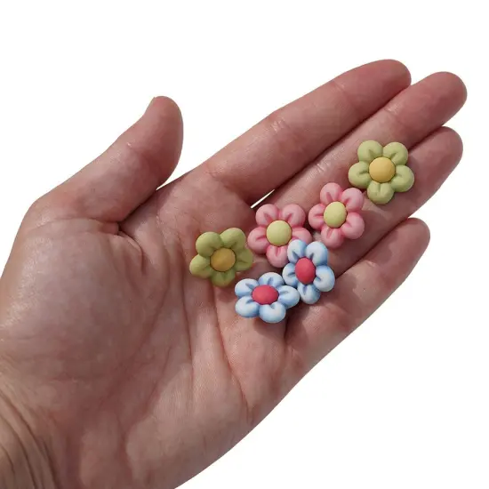 Zoo Animal Novelty Buttons: 50-Piece Assortment for Crafts, Sewing & DIY Projects with Lions, Elephants {4}