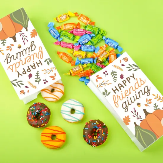 Big Dot of Happiness Fall Friends Thanksgiving Popcorn Bags, Friendsgiving Party Favor Snack Treats, Free-Standing Individual White Paper Bags - 25 Ct {3}