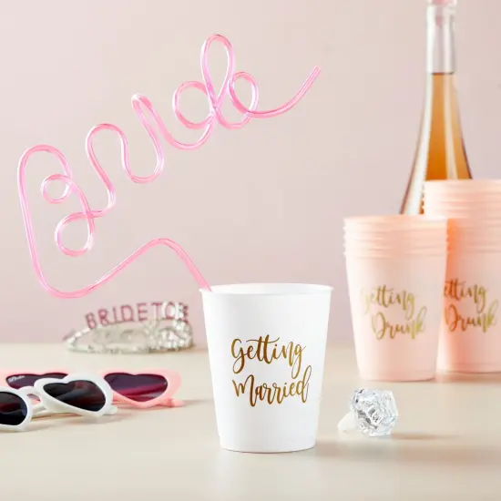 15 Pack Reusable Bachelorette Party Cups, 16 Oz, Plastic Tumblers for Bridal Shower or Getting Married Party, White and Pink {3}