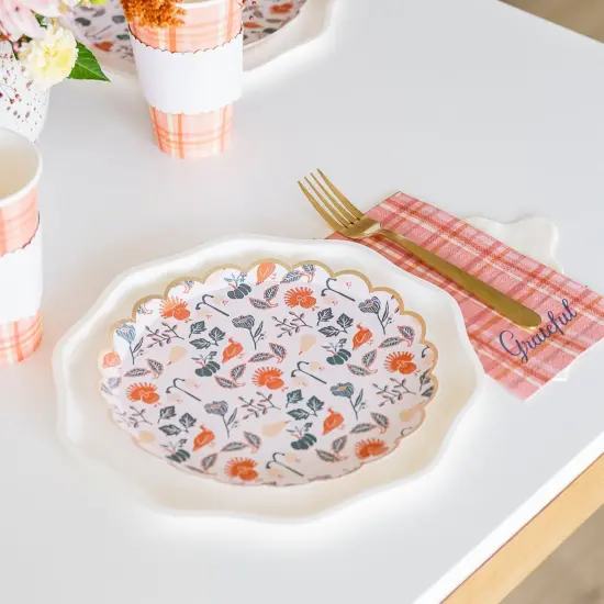 FRENCH CR&Egrave;ME COMPOSTABLE DINNER PLATES {5}