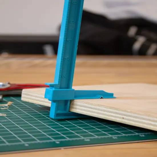 Large Adjustable Plastic Clamp {5}