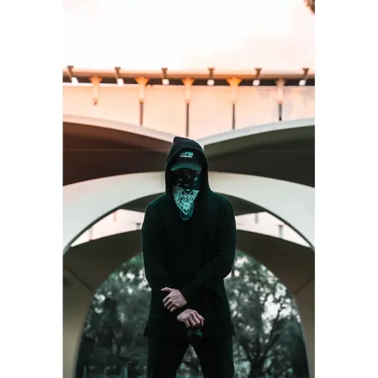 Qraftsy Bulk Lot Polyester Multi-Bandana - Paisley and Solid Colors - Pack of 1000 {5}