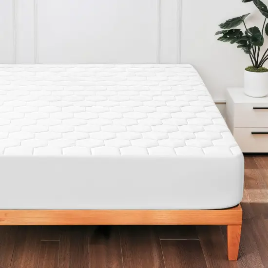 Virtu Quilted Fitted Mattress Pad Cover {1}