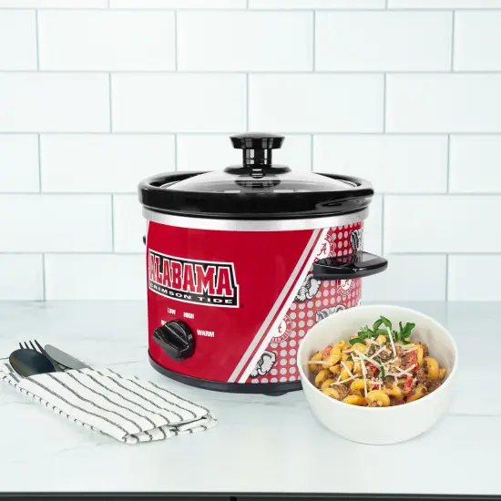 Uncanny Brands Alabama Crimson Tide 2-Qt Slow Cooker {3}